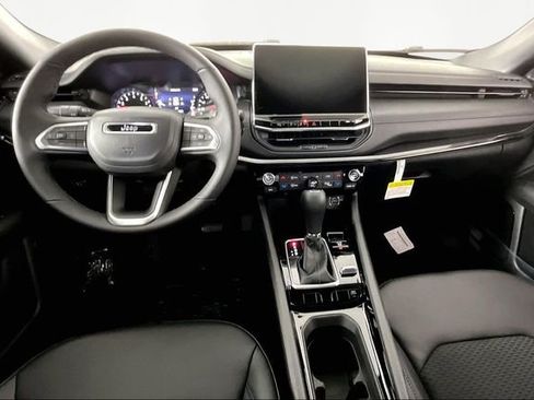 New 2026 Jeep Compass Latitude AWD/4WD image 6
