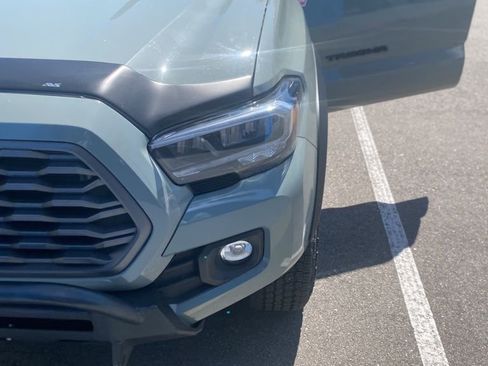 Used 2023 Toyota Tacoma TRD Off-Road w/ Black Out Package (TMS) image 3