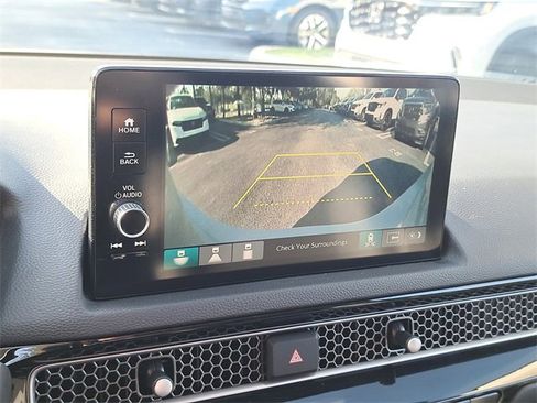 Used 2022 Honda Civic Touring image 28