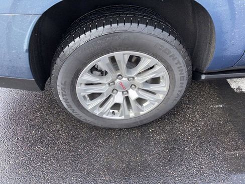 Certified 2025 GMC Yukon XL Denali w/ Sun & Power Step Package image 9