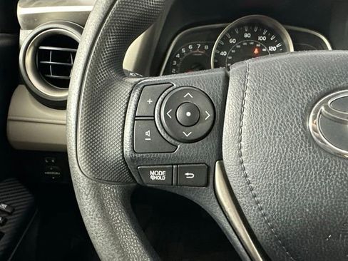 Used 2013 Toyota RAV4 LE AWD/4WD image 15