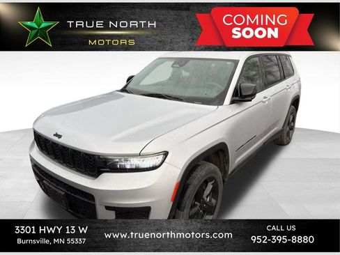 Used 2023 Jeep Grand Cherokee L Laredo image 1