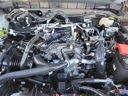 Used 2025 Ford Bronco Outer Banks image 30