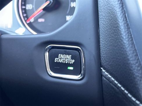 Certified 2023 GMC Acadia SLE w/ Driver Convenience Package image 24