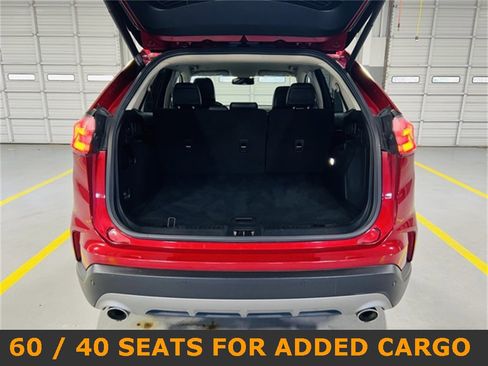 Used 2022 Ford Edge Titanium image 10