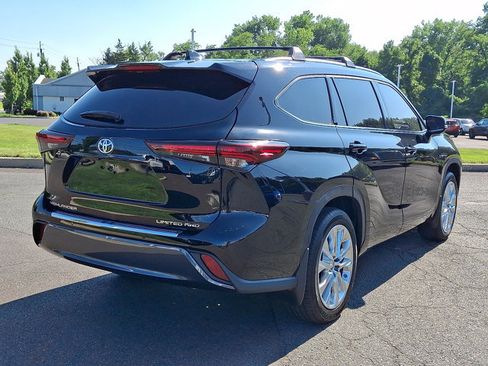 Used 2024 Toyota Highlander Limited AWD/4WD image 26