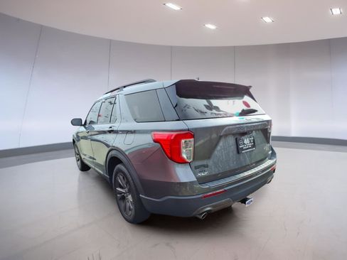 Used 2021 Ford Explorer XLT w/ Equipment Group 202A image 3