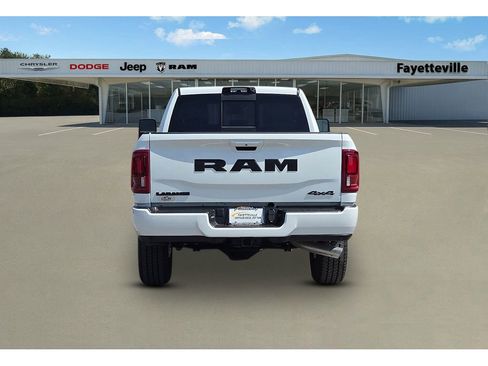New 2026 RAM 2500 Laramie AWD/4WD image 4
