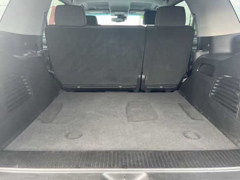 Used 2020 Chevrolet Tahoe LS w/ Enhanced Driver Alert Package image 7