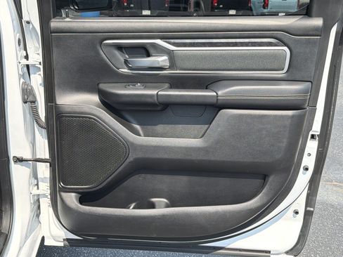 Used 2022 RAM 1500 Big Horn AWD/4WD image 16