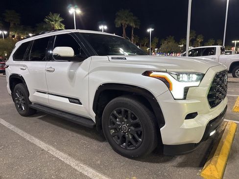 Used 2023 Toyota Sequoia Platinum image 8