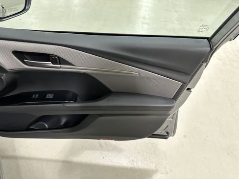 Used 2026 Toyota Camry SE image 38