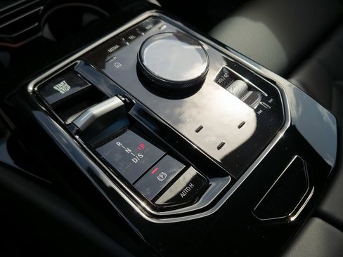 New 2026 BMW 530i w/ M Sport Package image 11