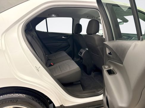Used 2024 Chevrolet Equinox LT w/ LPO, Floor Liner Package image 17