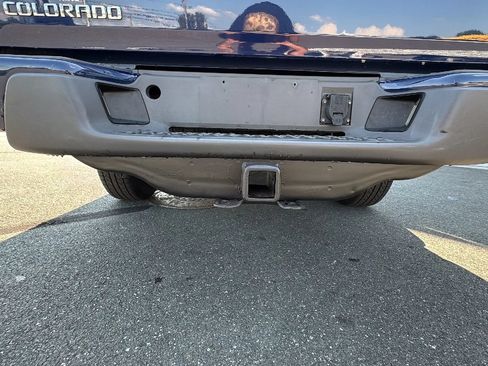 Used 2012 Chevrolet Colorado W/T RWD image 24