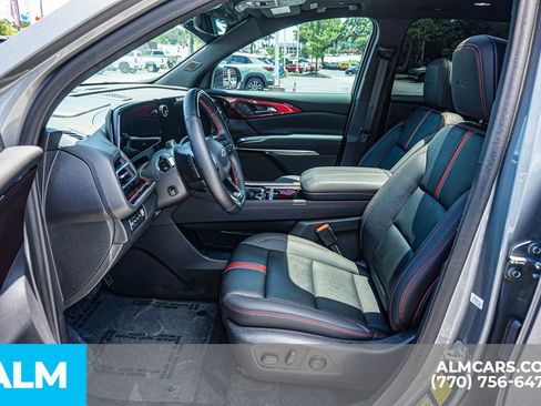 Used 2024 Chevrolet Traverse RS w/ LPO, Floor Liner Package AWD/4WD image 21