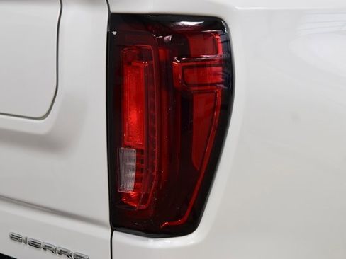 Used 2024 GMC Sierra 1500 Denali Ultimate image 21