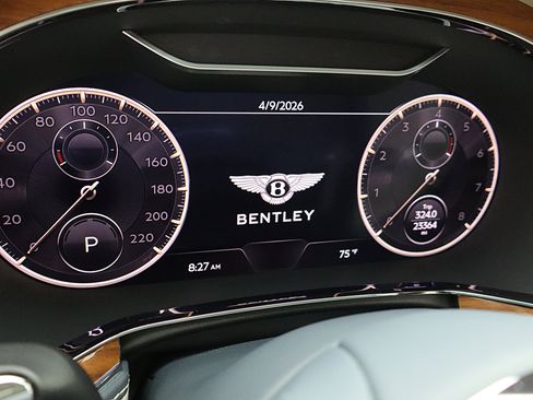 Used 2023 Bentley Flying Spur Azure image 28