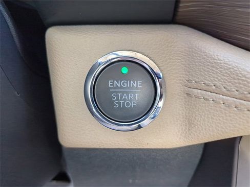 Used 2023 Ford Expedition Max Limited image 36