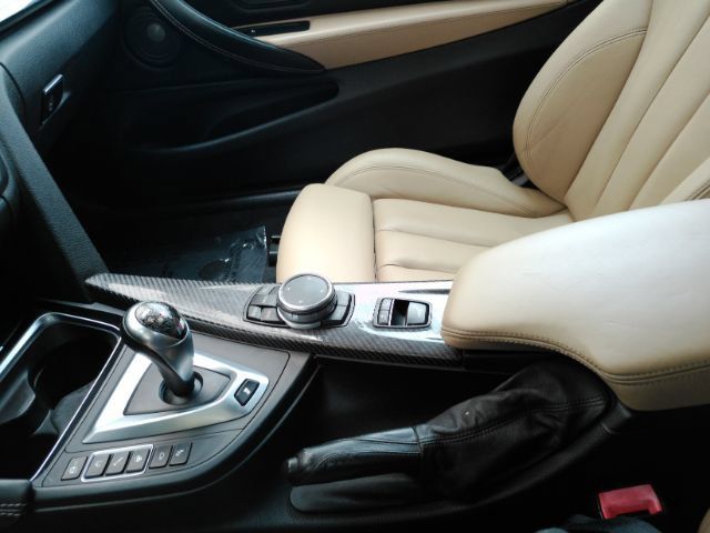 Used 2015 BMW M4 Convertible RWD image 43