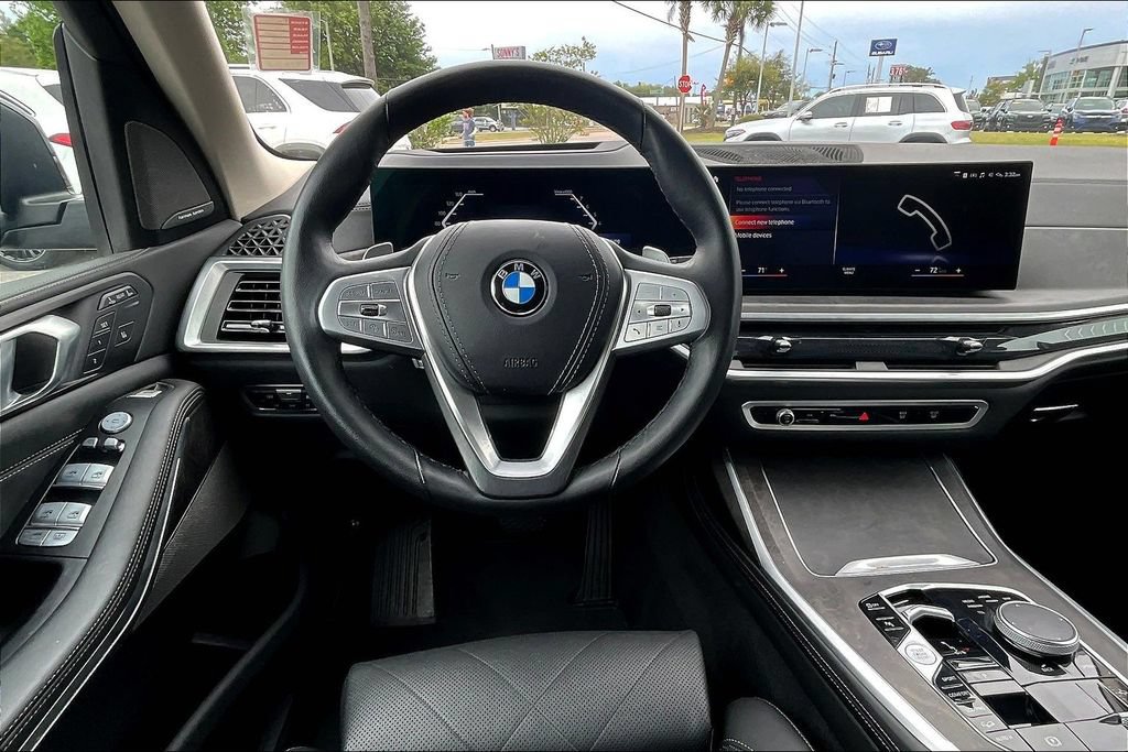 Used 2023 BMW X7 xDrive40i w/ Premium Package AWD/4WD image 8