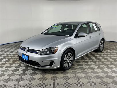 Used 2016 Volkswagen e-Golf SE w/ DC Fast Charging Package