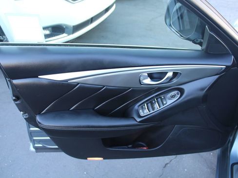 Used 2018 INFINITI Q50 Sport RWD image 17