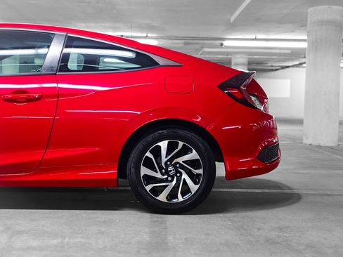 Used 2016 Honda Civic LX-P image 15