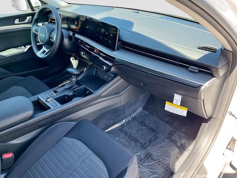 Certified 2025 Kia K5 LXS image 32