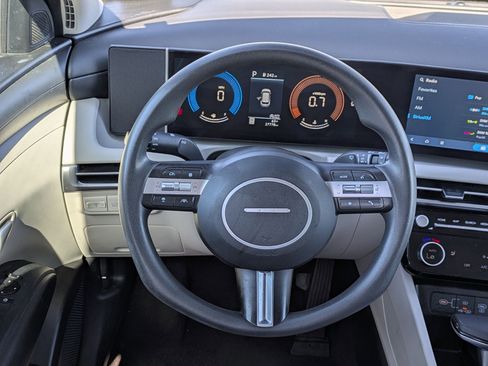 Certified 2025 Hyundai Tucson SEL FWD image 23