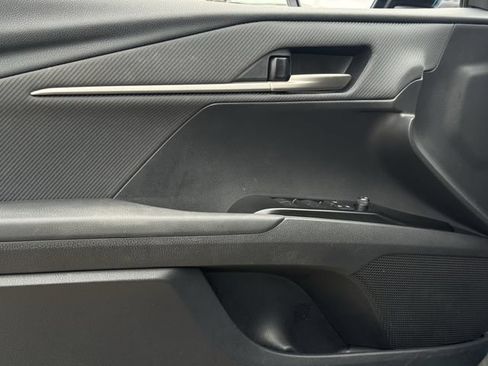 Used 2025 Toyota Camry SE FWD image 25