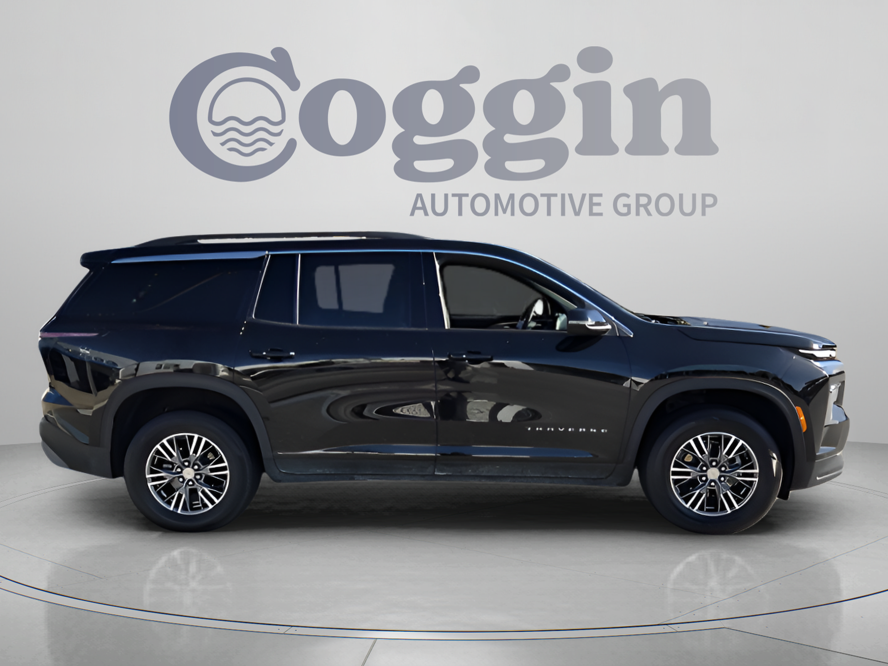 Used 2025 Chevrolet Traverse LT AWD/4WD image 6