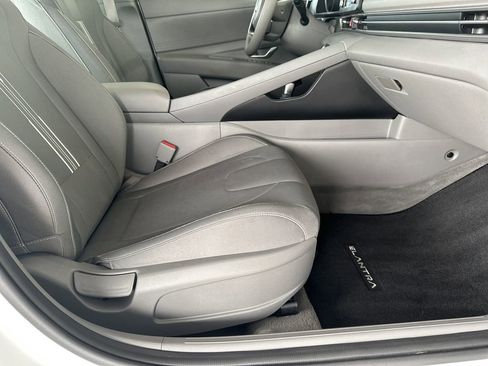 Used 2021 Hyundai Elantra SEL image 36