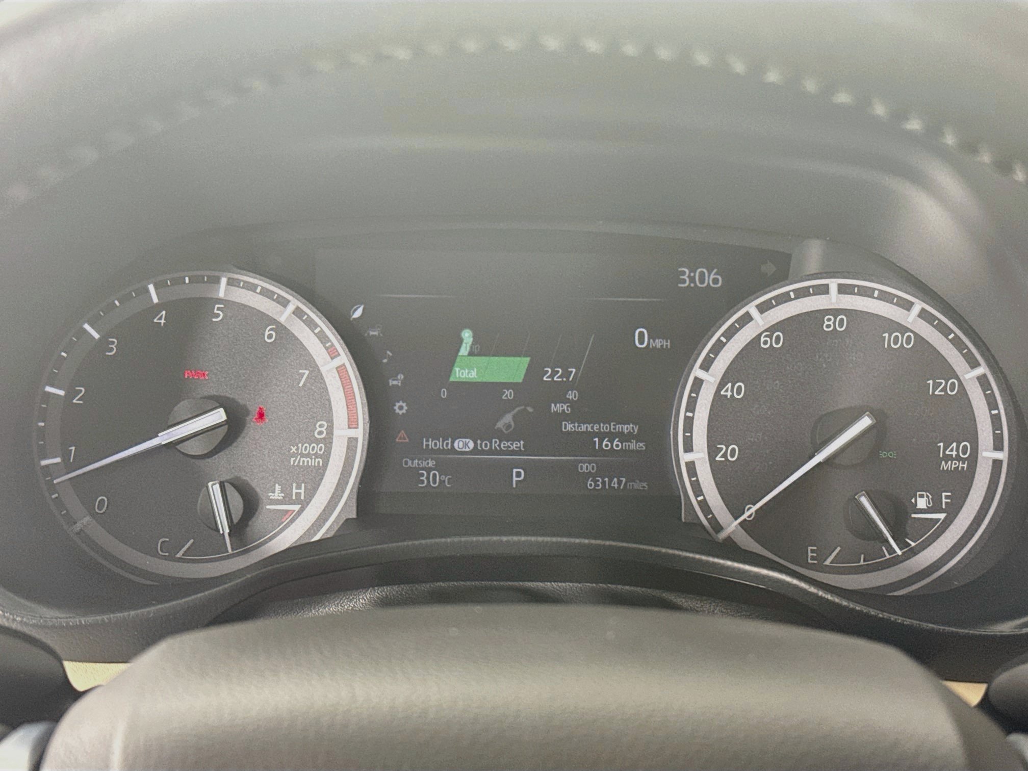 Used 2021 Toyota Highlander XLE AWD/4WD image 14