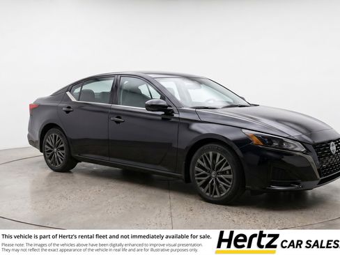 Used 2025 Nissan Altima 2.5 SV FWD image 1