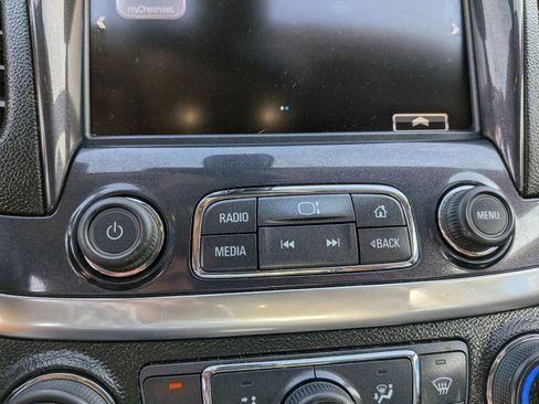 Used 2018 Chevrolet Impala LT FWD image 51