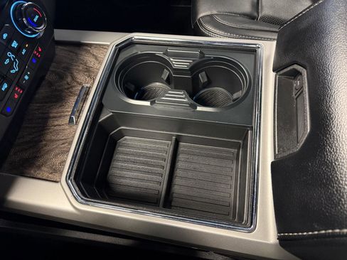 Used 2019 Ford F350 Lariat w/ Lariat Ultimate Package image 24