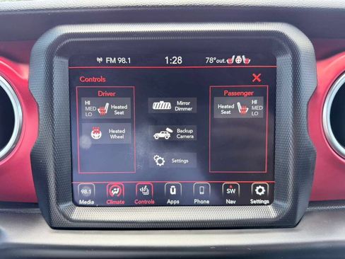 Used 2021 Jeep Wrangler Unlimited Rubicon AWD/4WD image 30