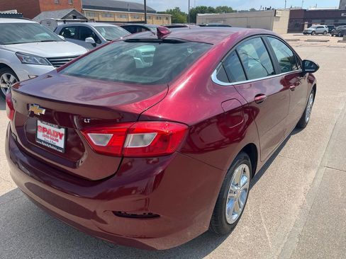 Used 2016 Chevrolet Cruze LT image 10