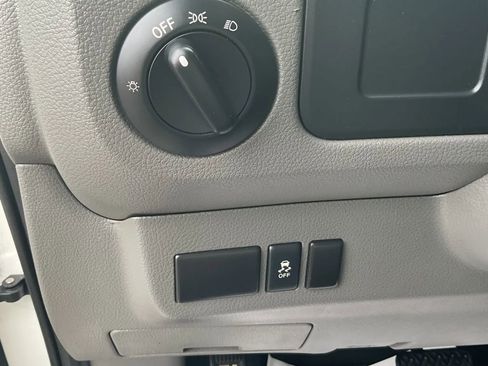 Used 2020 Nissan NV 1500 S image 25