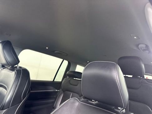 Used 2021 Jeep Grand Cherokee L Limited image 12