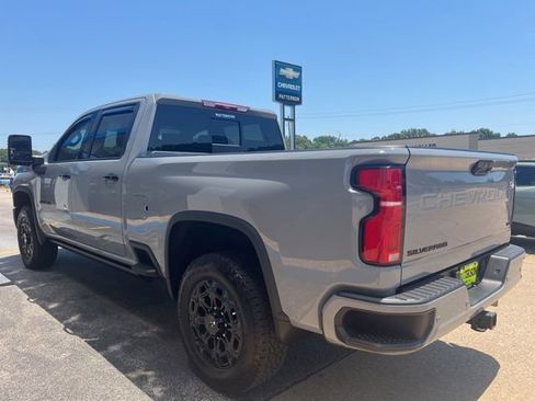 Used 2024 Chevrolet Silverado 2500 LTZ w/ LTZ Plus Package AWD/4WD image 10