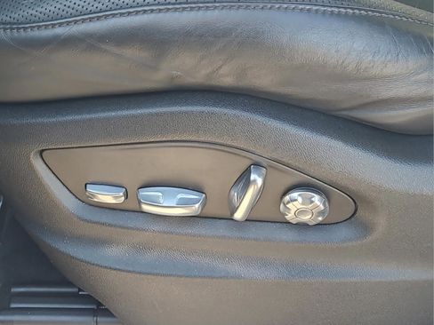 Used 2020 Porsche Cayenne image 14