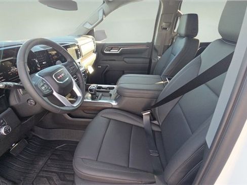 New 2026 GMC Sierra 1500 SLT w/ SLT Premium Package image 18