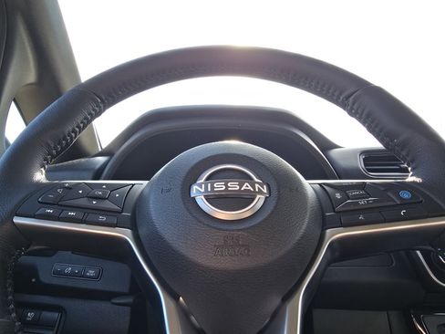 Used 2024 Nissan Leaf SV Plus image 25