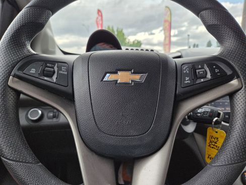 Used 2016 Chevrolet Sonic LT FWD image 17