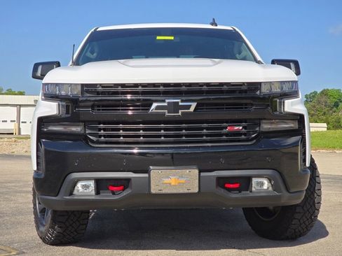 Used 2020 Chevrolet Silverado 1500 LT Trail Boss AWD/4WD image 3