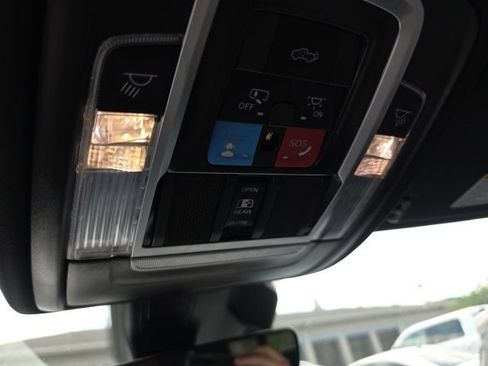 Used 2025 RAM 1500 Big Horn AWD/4WD image 20
