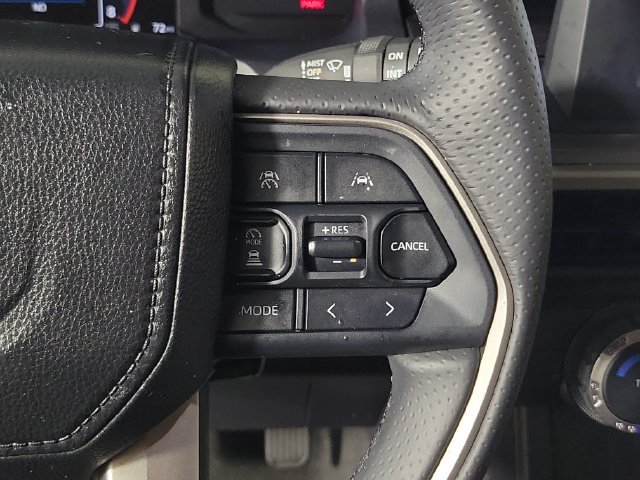 Used 2025 Toyota 4Runner SR5 RWD image 25