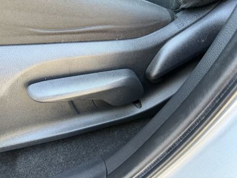 Used 2023 Toyota RAV4 LE FWD image 24